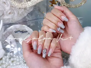ネイル ✨Nailsalon Vi+✨のネイルデザイン
