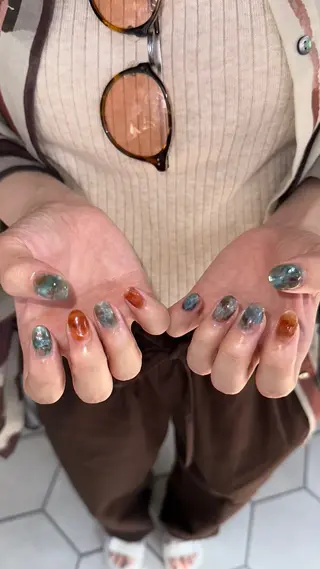 ネイル nalu🐚 京橋｜Rommyのネイルデザイン