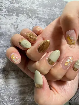 セミロング ネイル 大田 美笛香のネイルデザイン