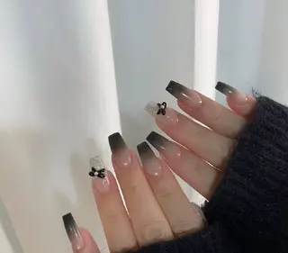 ネイル Oomiya 服部のネイルデザイン