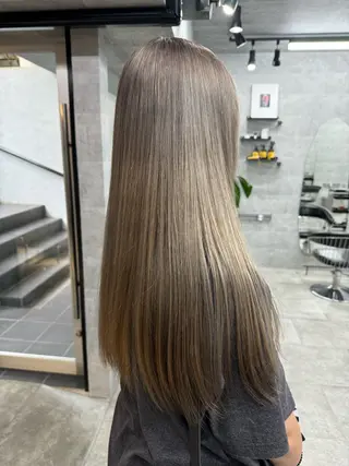 ロング カラー 表参道/中明度カラー /レイヤー/Youのヘアスタイル