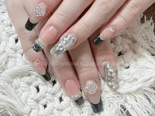 ミディアム Diamond 🚢のネイルデザイン