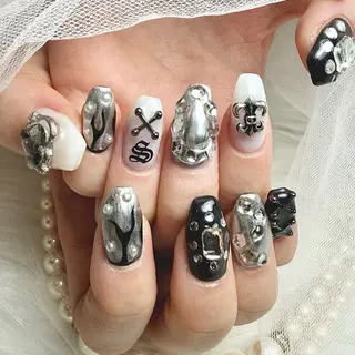 ミディアム Conjunim MAMI🎀✨のネイルデザイン