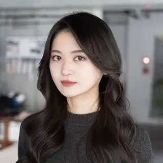 ロング カラー AIN.ANLY 明治神宮前所属・ムツキ/品のある 艶カラー/縮毛矯正のヘアスタイル