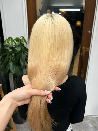 ロング IO【イオ】ブリーチ/ダブルカラー/髪質改善/ケアブリーチ/ハイトーン/長野市/長野駅所属・木藤 優杏のヘアスタイル