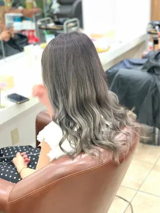 ロング カラー 🐥こ ま🐥のヘアスタイル