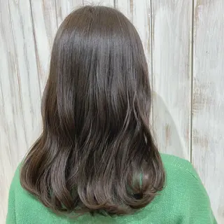 セミロング 片柳 美友季のヘアスタイル