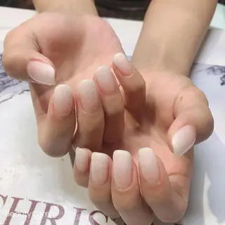 ネイル Guarendo錦糸町店所属・ガレンドウ 白澤 愛子のネイルデザイン