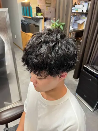 ショート カラー パーマ メンズ KIRAVI 【キラヴィ】三宮店所属・minami ミナミのヘアスタイル