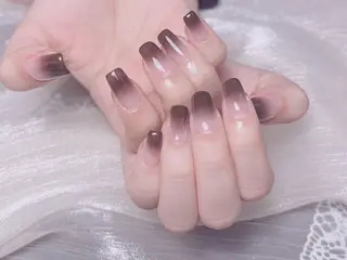 ネイル KARI ネイルサロンのネイルデザイン