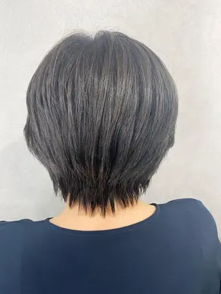 ショート _White所属・ＳＨＩ ＺＵのヘアスタイル