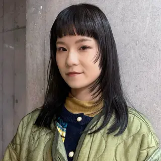 セミロング カラー 前野 日奈のヘアスタイル