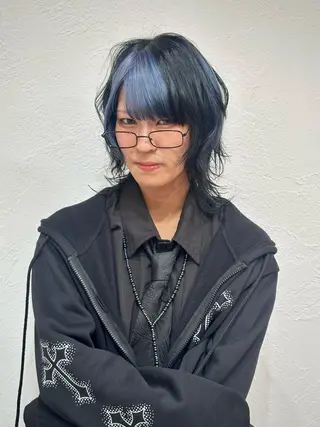 ロング カラー 山之内匠/艶カラー/ ハイトーン/ブリーチのヘアスタイル