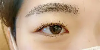 マツエク・マツパ アイサロンTOP BROW天王寺あべの店所属・TOPBROW マユリのマツエク・マツパデザイン