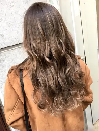 ロング カラー ヘアアレンジ MiU所属・韓国×髪質改善×美髪 縮毛矯正×レイヤーのヘアスタイル