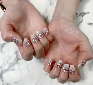 ロング カラー ネイル Q Free nailsのネイルデザイン