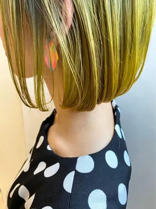 ショート カラー ハッシュカット レイヤー池袋のヘアスタイル