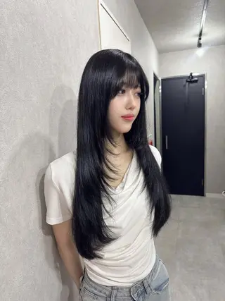 ロング カラー 赤み無し柔らかカラー 【梅田】madokaのヘアスタイル