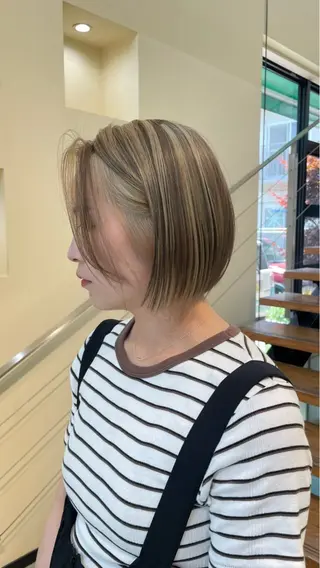 ショート カラー 透明感カラー‪🫧 Kanaのヘアスタイル