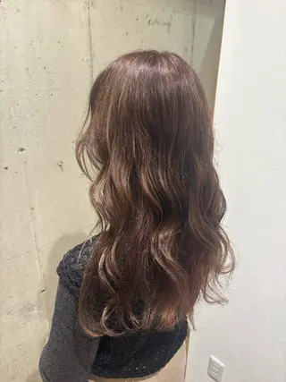 カラー Rim所属・塚本 結稀のヘアスタイル