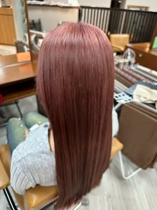 ロング カラー arika オケシ　リョウダイのヘアスタイル