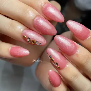 ミディアム ネイル richeri beautyのネイルデザイン