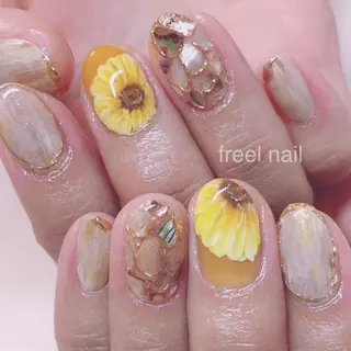 ネイル freel Beautyのネイルデザイン