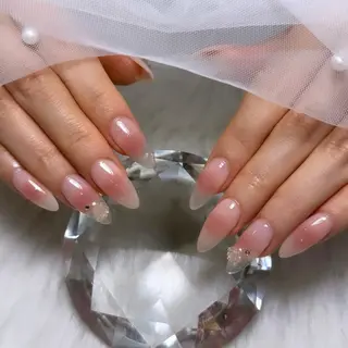 ネイル RE:Bonn所属・salon re:bonnのネイルデザイン