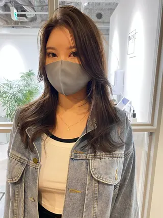 セミロング カラー ヘアアレンジ umu.［韓国ヘア /ダウンパーマ］のヘアスタイル