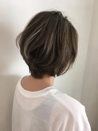 ショート カラー Batta所属・坂上 岳のヘアスタイル