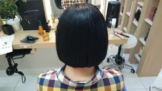 ショート 透明感ハイライト◎ 伊藤夏海のヘアスタイル