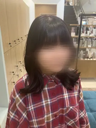 ミディアム カラー 新美 木乃美のヘアスタイル