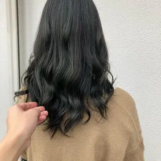 セミロング カラー Well‘s黒木🌿 レイヤー💎寒色のヘアスタイル