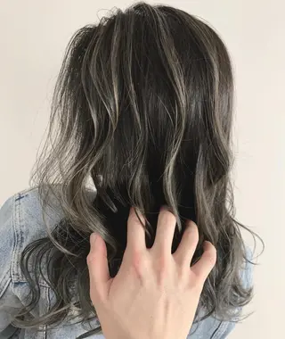 ロング カラー パーマ ヘアアレンジ 【公式】amble luxe池袋東口🩷のヘアスタイル