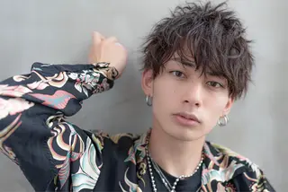 ショート カラー パーマ メンズ fifth JINGUMAE所属・波巻きスパイラルパー マ/シャドウパーマ駿のヘアスタイル