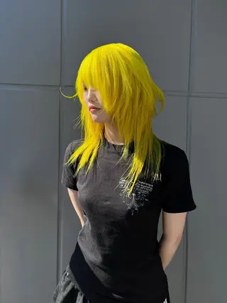 セミロング カラー TOTA 唯一無二カラーのヘアスタイル