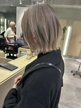 ミディアム 臺 佳連のヘアスタイル
