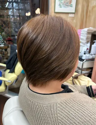 ショート カラー 田村 眞中のヘアスタイル