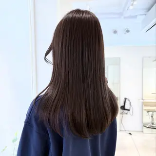 ミディアム カラー カジュアルを女っぽく 𝗮𝘆𝗮𝗰𝗼のヘアスタイル
