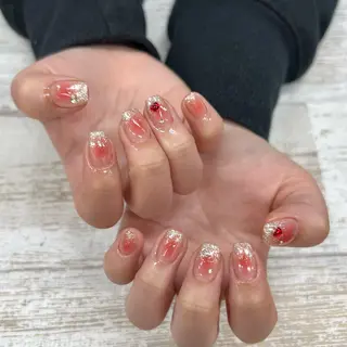 ネイル GRANDEUR焼津 Nana🦖のネイルデザイン