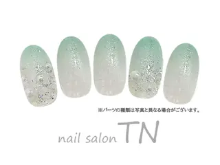 ネイル 矢川 まどかのネイルデザイン