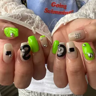 ネイル カメレオン京橋🌻 草葉由佳のネイルデザイン