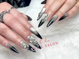 ネイル 💕鈴木ユリ パラジェル/オフ無料のネイルデザイン