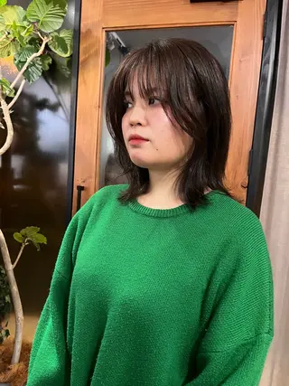 ミディアム カラー 友 美海のヘアスタイル