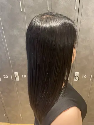 ロング カラー GIEN NU茶屋町+所属・荒金 昴のヘアスタイル