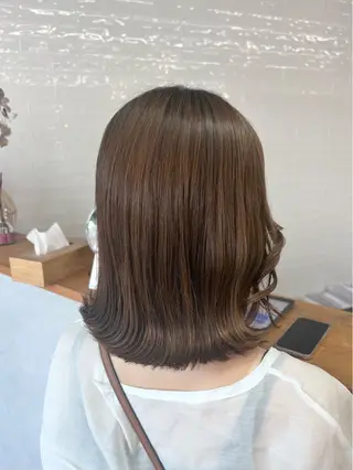 ミディアム カラー sol. ayakaのヘアスタイル