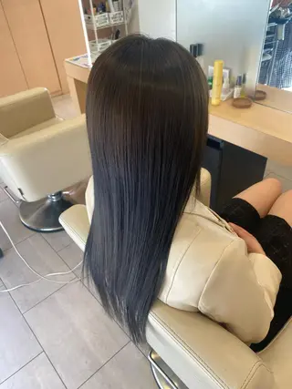 ロング カラー 武富 果音のヘアスタイル