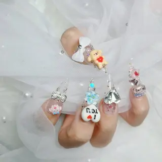 ネイル Lina nail所属・Lunaa 池袋のネイルデザイン