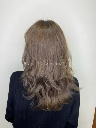 セミロング カラー ヘアアレンジ HAIRSALONLOOP所属・川上 麻梨阿のヘアスタイル