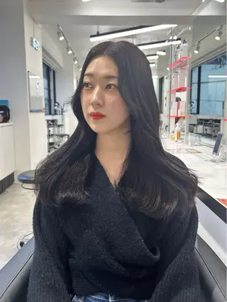 ロング カラー エフェクトブリーチ／ レイヤーカット／翔のヘアスタイル